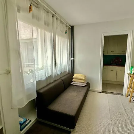Apartment 10 Canal, Studio Au Calme, Piscine Solarium
