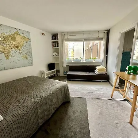 10 Canal, Studio Au Calme, Piscine Solarium * Paris