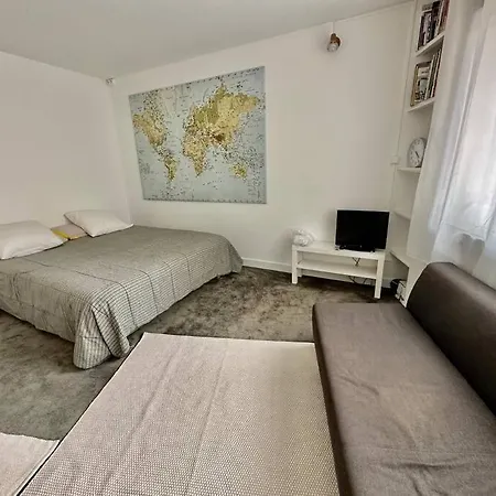 Apartment 10 Canal, Studio Au Calme, Piscine Solarium *